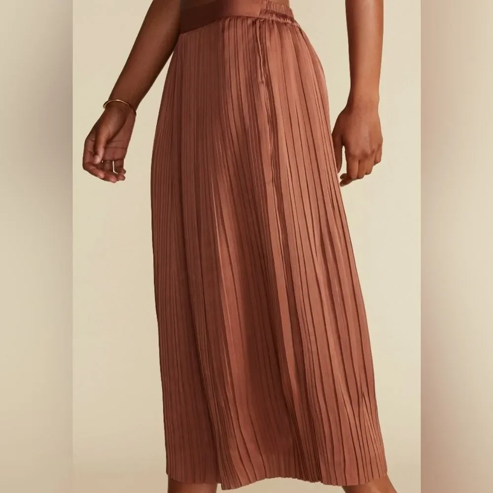 Amour Vert Blazed Pleated and Lined Skirt